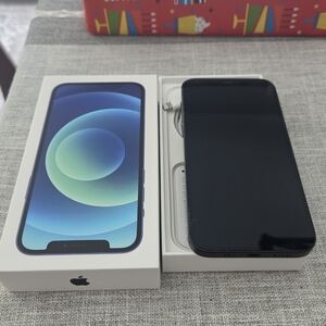 Apple iPhone 12 - Black, 256 gb